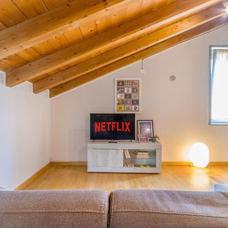 Apartamento Stazione 200M - Wifi - Aria Condizionata - Smart Tv Parma Exterior foto