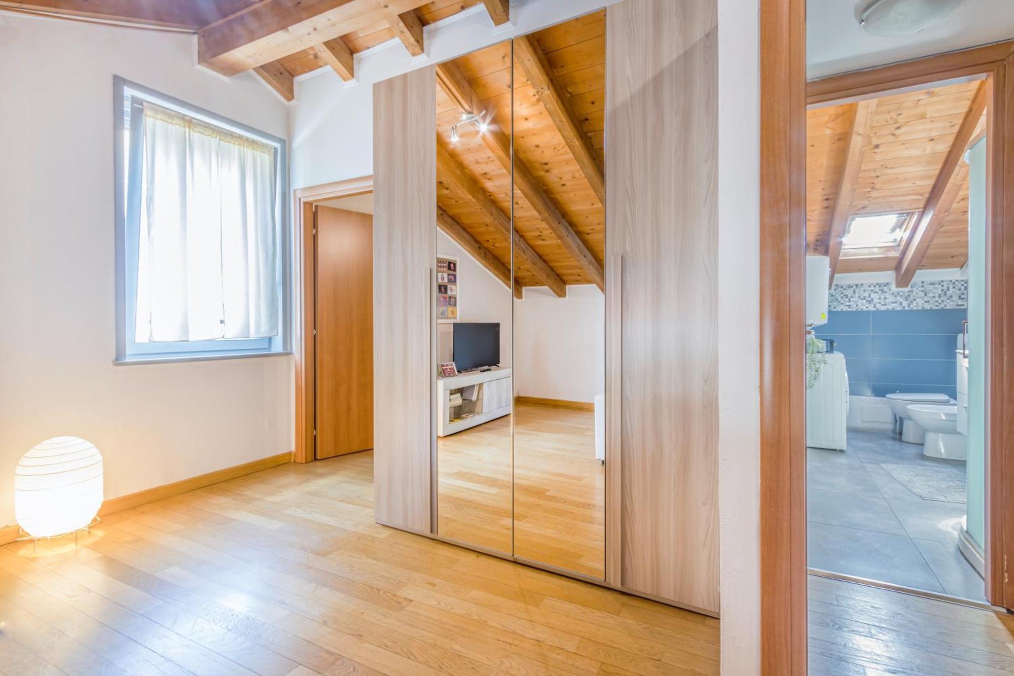 Apartamento Stazione 200M - Wifi - Aria Condizionata - Smart Tv Parma Exterior foto