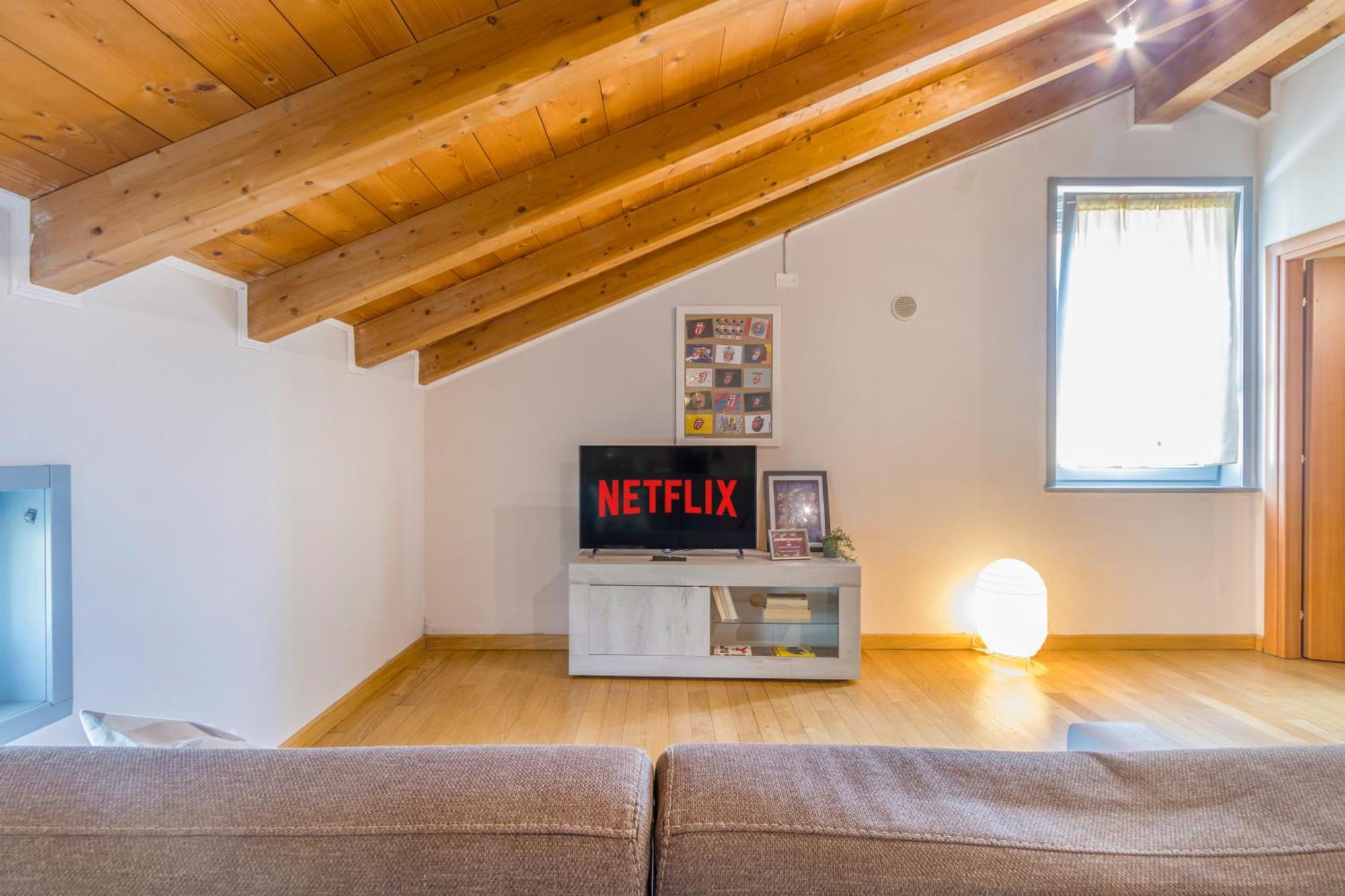 Apartamento Stazione 200M - Wifi - Aria Condizionata - Smart Tv Parma Exterior foto