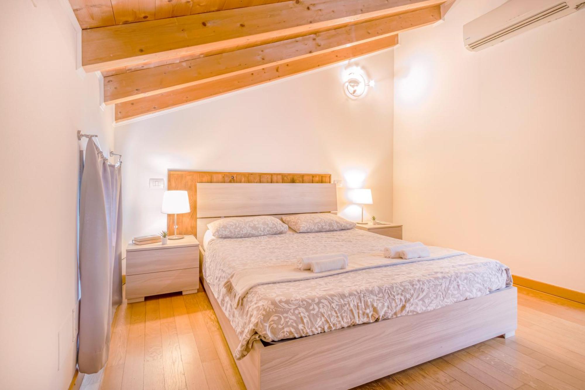 Apartamento Stazione 200M - Wifi - Aria Condizionata - Smart Tv Parma Exterior foto
