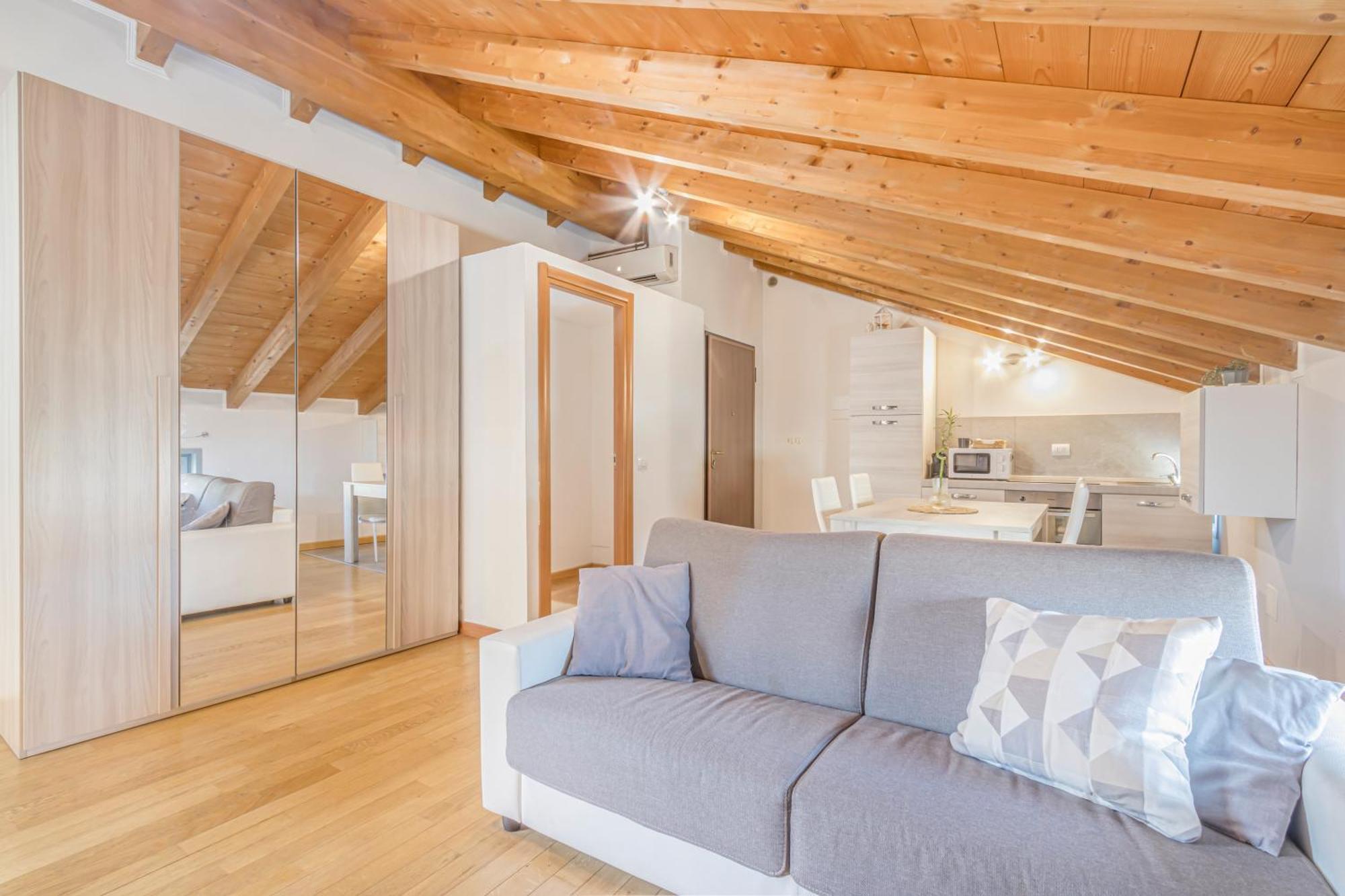 Apartamento Stazione 200M - Wifi - Aria Condizionata - Smart Tv Parma Exterior foto