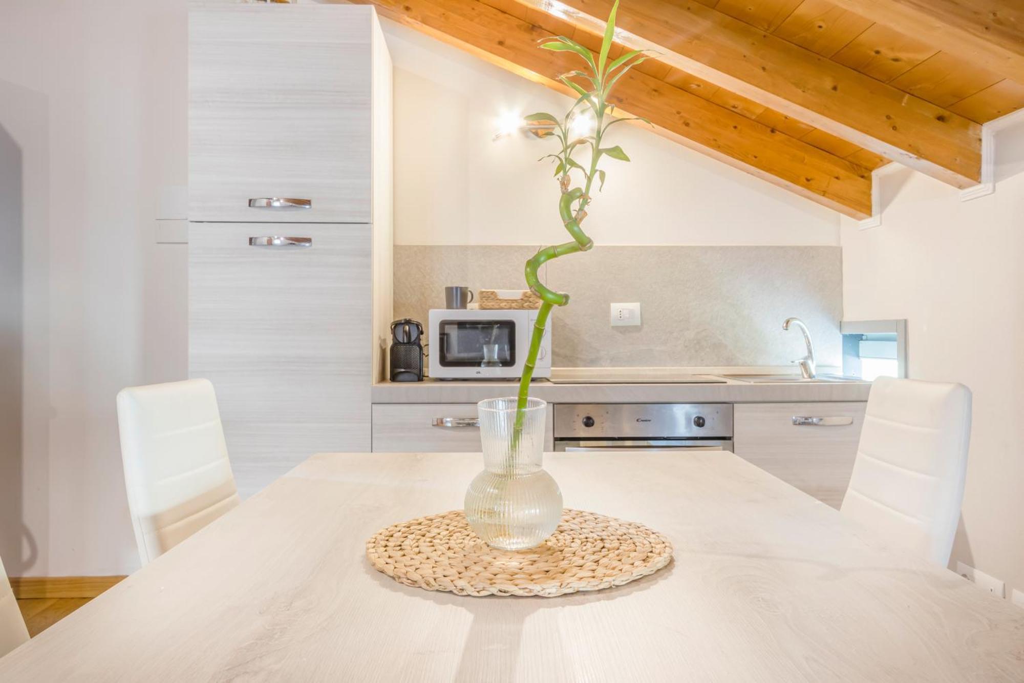 Apartamento Stazione 200M - Wifi - Aria Condizionata - Smart Tv Parma Exterior foto